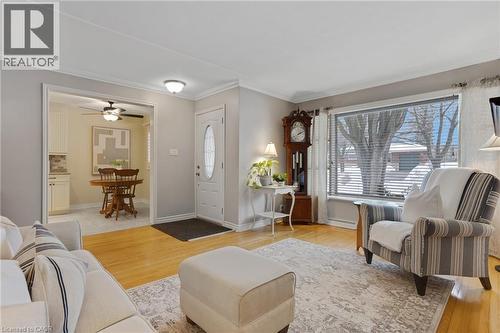 14 Hearth Crescent, Kitchener, ON - Indoor Photo Showing Living Room