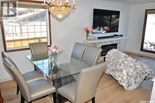 28 Malta Crescent, Saskatoon, SK - Indoor Photo Showing Dining Room