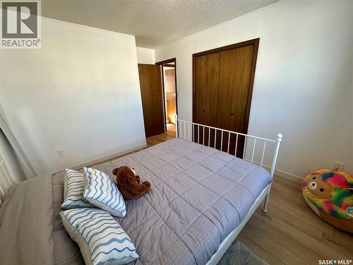 28 Malta Crescent, Saskatoon, SK - Indoor Photo Showing Bedroom