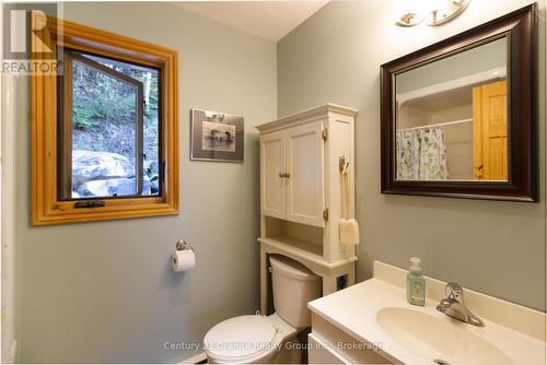 1219 Marathon Drive, Minden Hills (Minden), ON - Indoor Photo Showing Bathroom