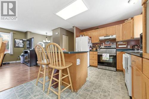 28 Bob Seguin Drive, Laurentian Hills, ON - Indoor Photo Showing Kitchen
