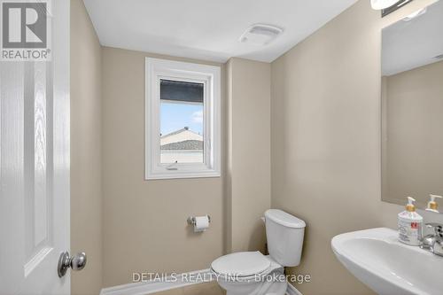 C - 633 Chapman Mills Drive, Ottawa, ON - Indoor Photo Showing Bathroom