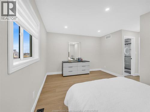 433 Rosewood, Lakeshore, ON - Indoor Photo Showing Bedroom