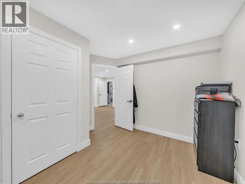 433 Rosewood, Lakeshore, ON - Indoor Photo Showing Other Room