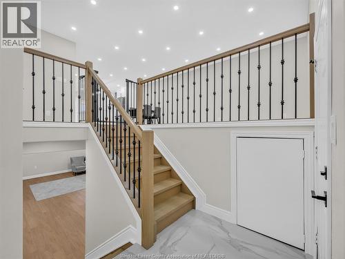 433 Rosewood, Lakeshore, ON - Indoor Photo Showing Other Room