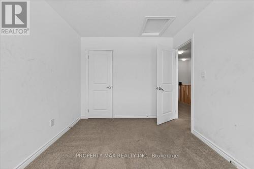 775 Chinook Path, Oshawa, ON - Indoor Photo Showing Other Room