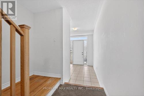 775 Chinook Path, Oshawa, ON - Indoor Photo Showing Other Room