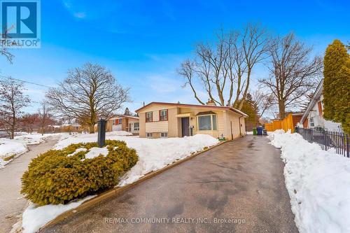 15 Ben Stanton Boulevard, Toronto, ON - Outdoor