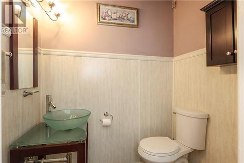 14 Domenico Street, Copper Cliff, ON - Indoor Photo Showing Bathroom