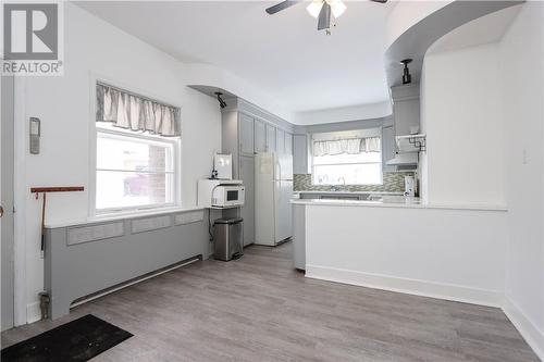 14 Domenico Street, Copper Cliff, ON - Indoor Photo Showing Kitchen