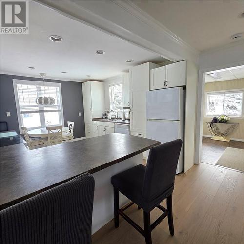 431 Elbow Lake Road, Sudbury, ON - Indoor Photo Showing Dining Room