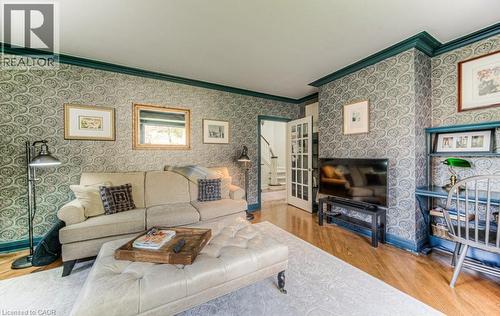 71 Rusholme Road, Kitchener, ON - Indoor Photo Showing Living Room
