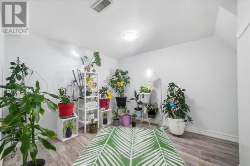 22 Oak Street, Welland, ON - Indoor Photo Showing Other Room