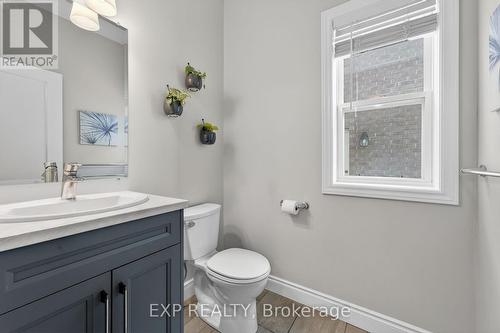 25 Virginia Crescent, Belleville (Thurlow Ward), ON - Indoor Photo Showing Bathroom