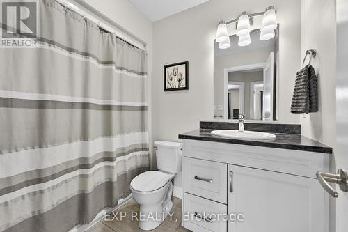 25 Virginia Crescent, Belleville (Thurlow Ward), ON - Indoor Photo Showing Bathroom