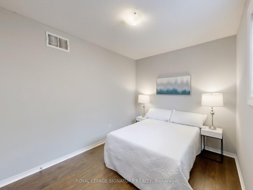 1256 Dartmoor Street, Oshawa, ON - Indoor Photo Showing Bedroom