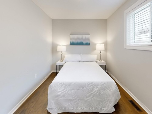 1256 Dartmoor Street, Oshawa, ON - Indoor Photo Showing Bedroom