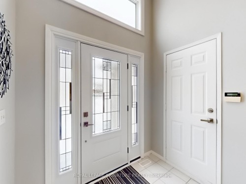 1256 Dartmoor Street, Oshawa, ON - Indoor Photo Showing Other Room