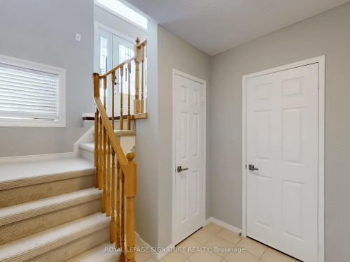 1256 Dartmoor Street, Oshawa, ON - Indoor Photo Showing Other Room