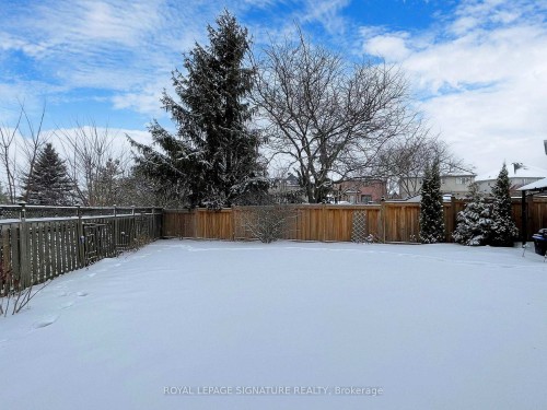 1256 Dartmoor Street, Oshawa, ON - Outdoor