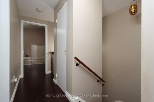 11-444 Silverstone Drive, Toronto, ON - Indoor Photo Showing Other Room