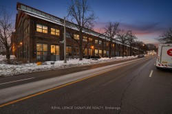 213-1100 Lansdowne Avenue  Toronto, ON M6H 4K1
