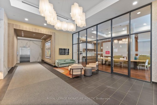 1405-225 Sackville Street, Toronto, ON - Indoor Photo Showing Other Room