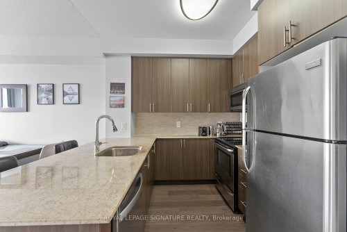 1405-225 Sackville Street, Toronto, ON - Indoor Photo Showing Kitchen With Stainless Steel Kitchen With Upgraded Kitchen