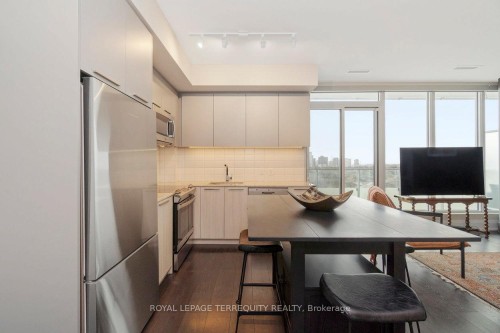 1901-20 Brin Drive, Toronto, ON - Indoor