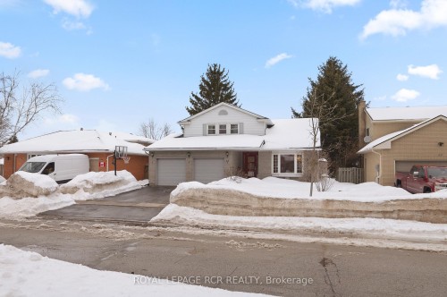 43 Goldgate Crescent, Orangeville, ON - Outdoor With Facade