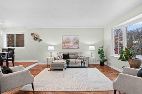 43 Goldgate Crescent, Orangeville, ON - Indoor Photo Showing Living Room