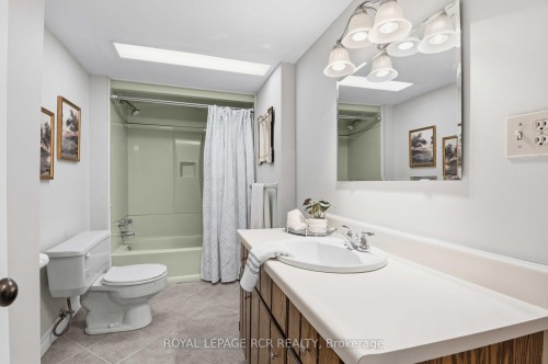 43 Goldgate Crescent, Orangeville, ON - Indoor Photo Showing Bathroom