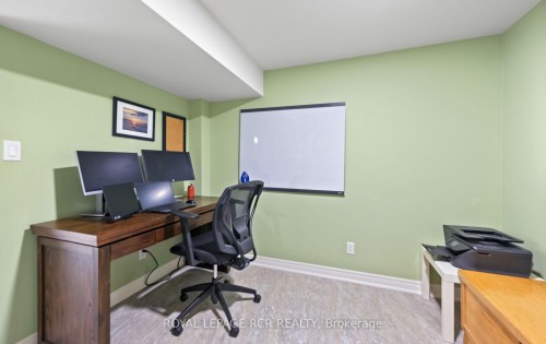 15 Banting Drive, Orangeville, ON - Indoor Photo Showing Office