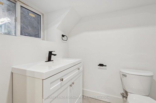 176 Gillard Avenue, Toronto, ON 