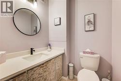 Ensuite Powder Room - 