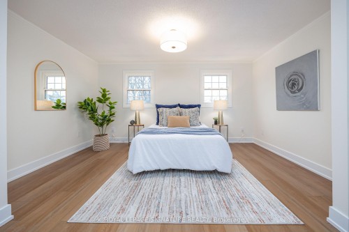 6-101 Glen Manor Drive, Toronto, ON - Indoor Photo Showing Bedroom