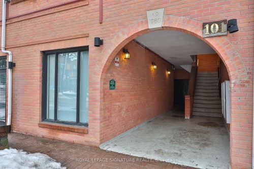 6-101 Glen Manor Drive, Toronto, ON - Outdoor With Exterior