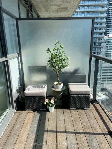 1902-290 Adelaide Street W, Toronto, ON - Outdoor With Deck Patio Veranda With Exterior