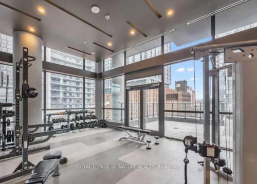 1902-290 Adelaide Street W, Toronto, ON - Indoor Photo Showing Gym Room