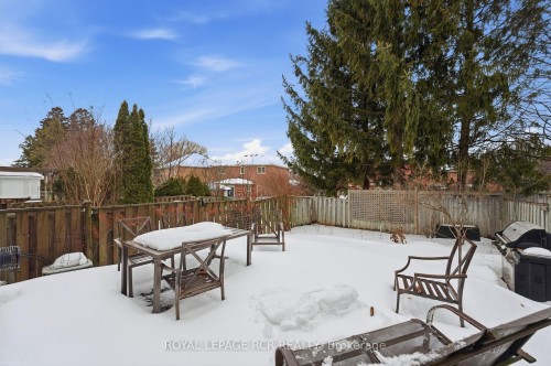 122 Downey Circle, Aurora, ON - Outdoor