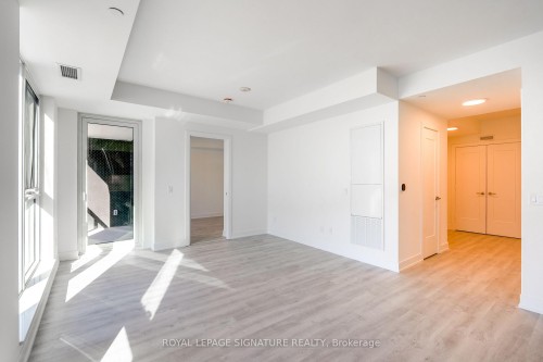 219-25 Cordova Avenue, Toronto, ON - Indoor Photo Showing Other Room