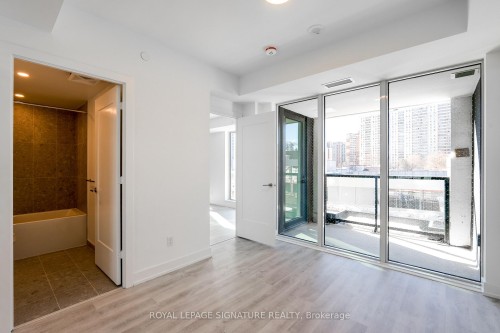 219-25 Cordova Avenue, Toronto, ON - Indoor Photo Showing Other Room