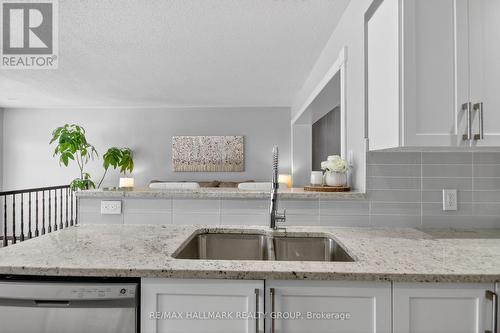 164 Trail Side Circle, Ottawa, ON - Indoor Photo Showing Kitchen