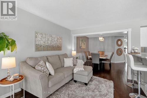 164 Trail Side Circle, Ottawa, ON - Indoor Photo Showing Living Room