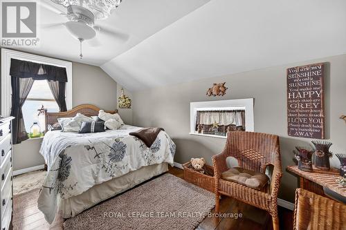 Bedroom - 3322 Cedar Grove Road, Edwardsburgh/Cardinal, ON - Indoor Photo Showing Bedroom
