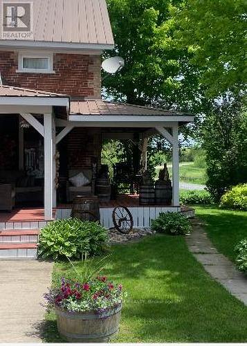 Large Covered Front Veranda - 3322 Cedar Grove Road, Edwardsburgh/Cardinal, ON - Outdoor
