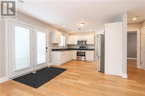312 Allan Street, Coniston, ON - Indoor Photo Showing Kitchen