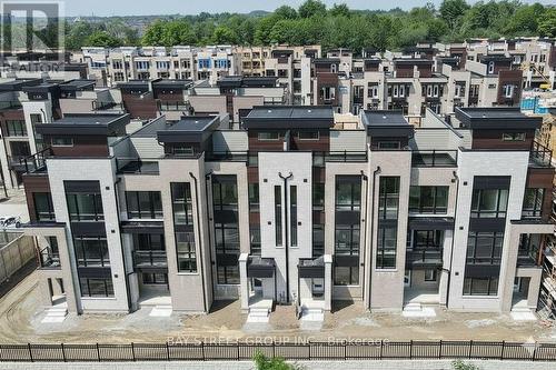 51 Credit Lane, Richmond Hill, ON - Outdoor With Facade