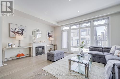 51 Credit Lane, Richmond Hill, ON - Indoor Photo Showing Living Room With Fireplace