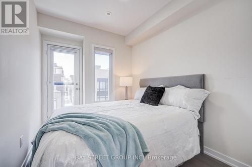 51 Credit Lane, Richmond Hill, ON - Indoor Photo Showing Bedroom